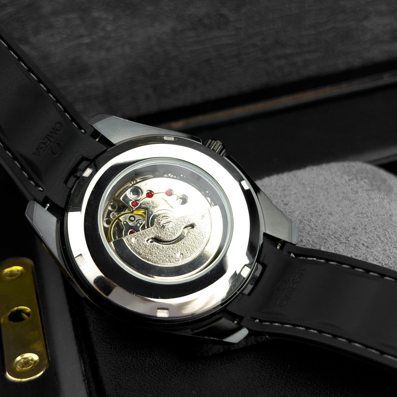 Reloj  OMEGA SEMIAUTOMÁTICO  OBA101