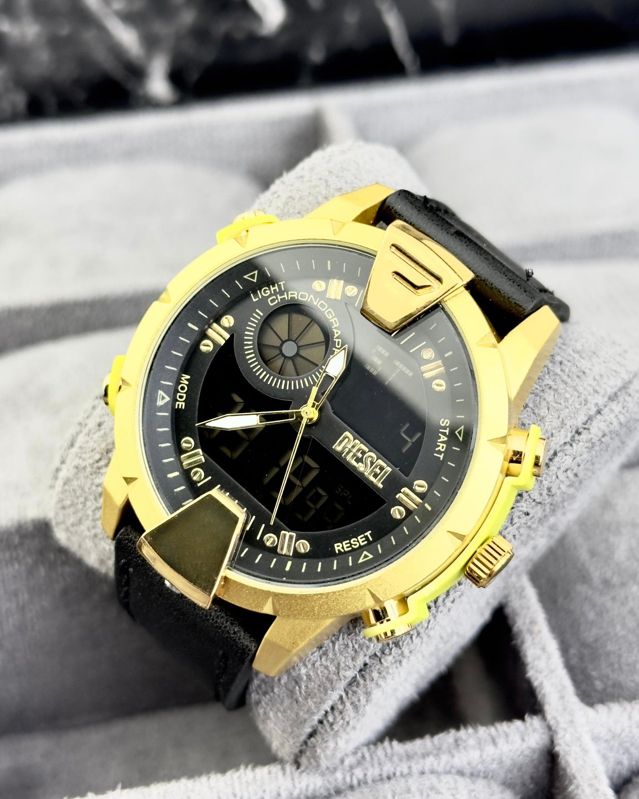 Diesel Digital TDA101