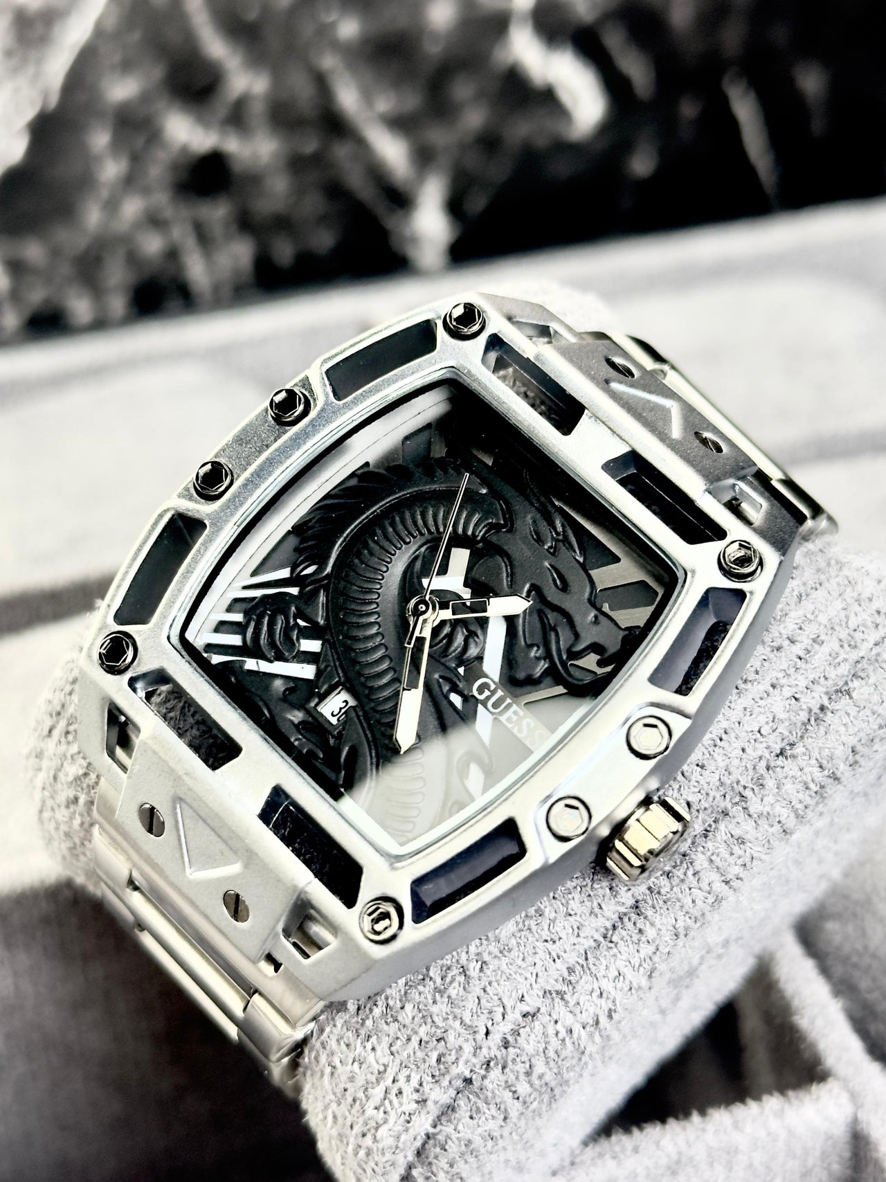 Guess DRAGON GGD01