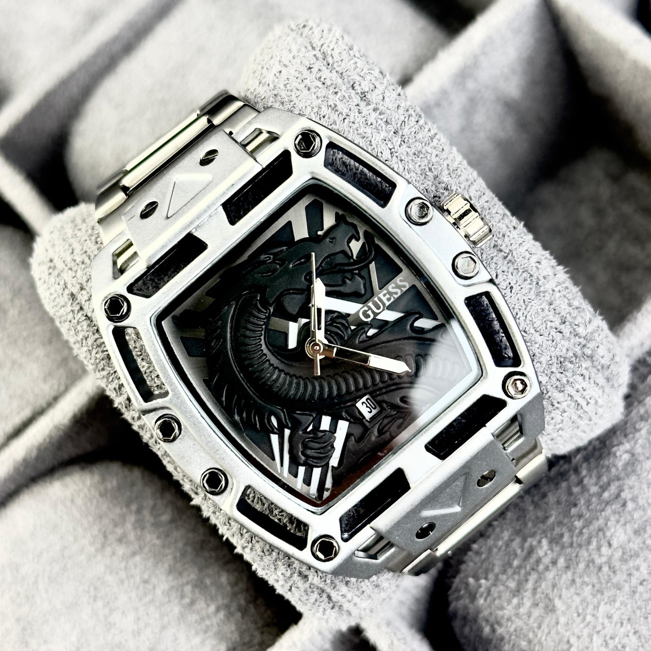 Guess DRAGON GGD01