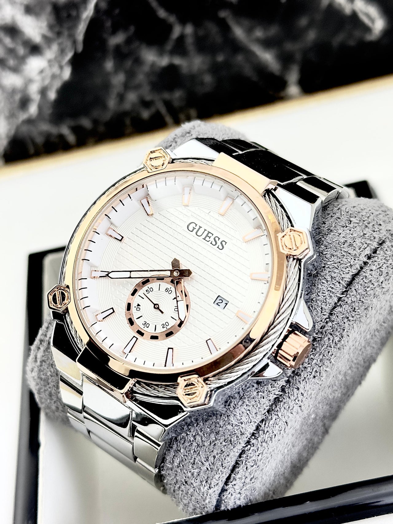 Guess HOMBRE GUSS04