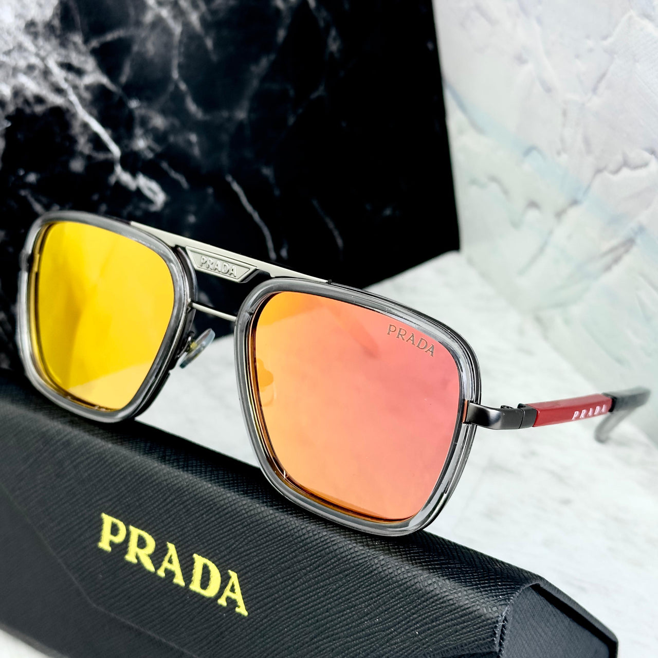Prada PPAY04