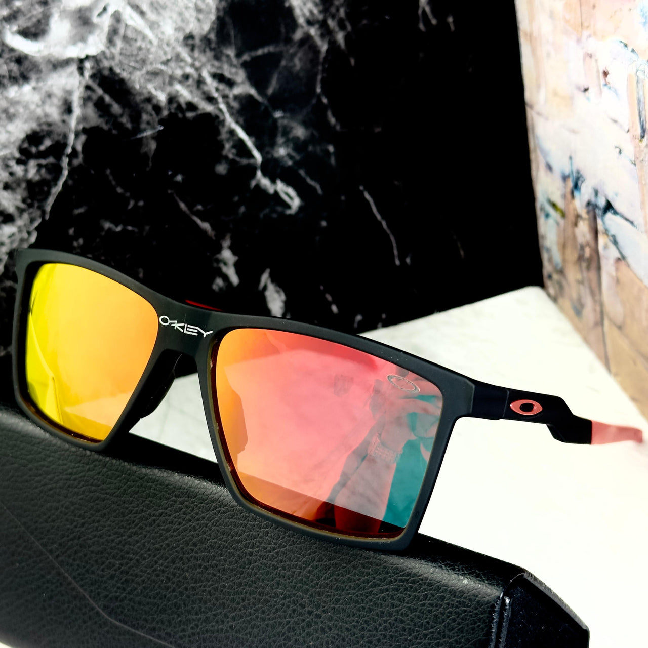 Oakley  MEY03