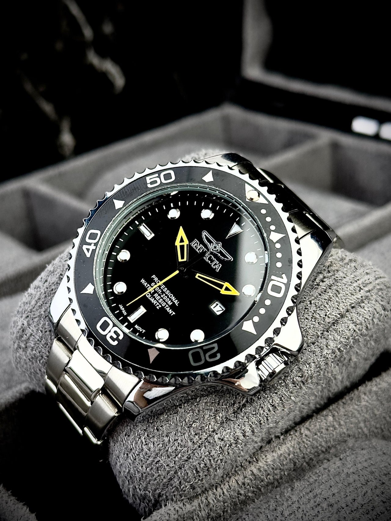 Invicta IVA04