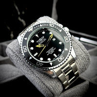 Thumbnail for Invicta IVA04
