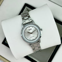 Thumbnail for Q&Q DAMA QMD03