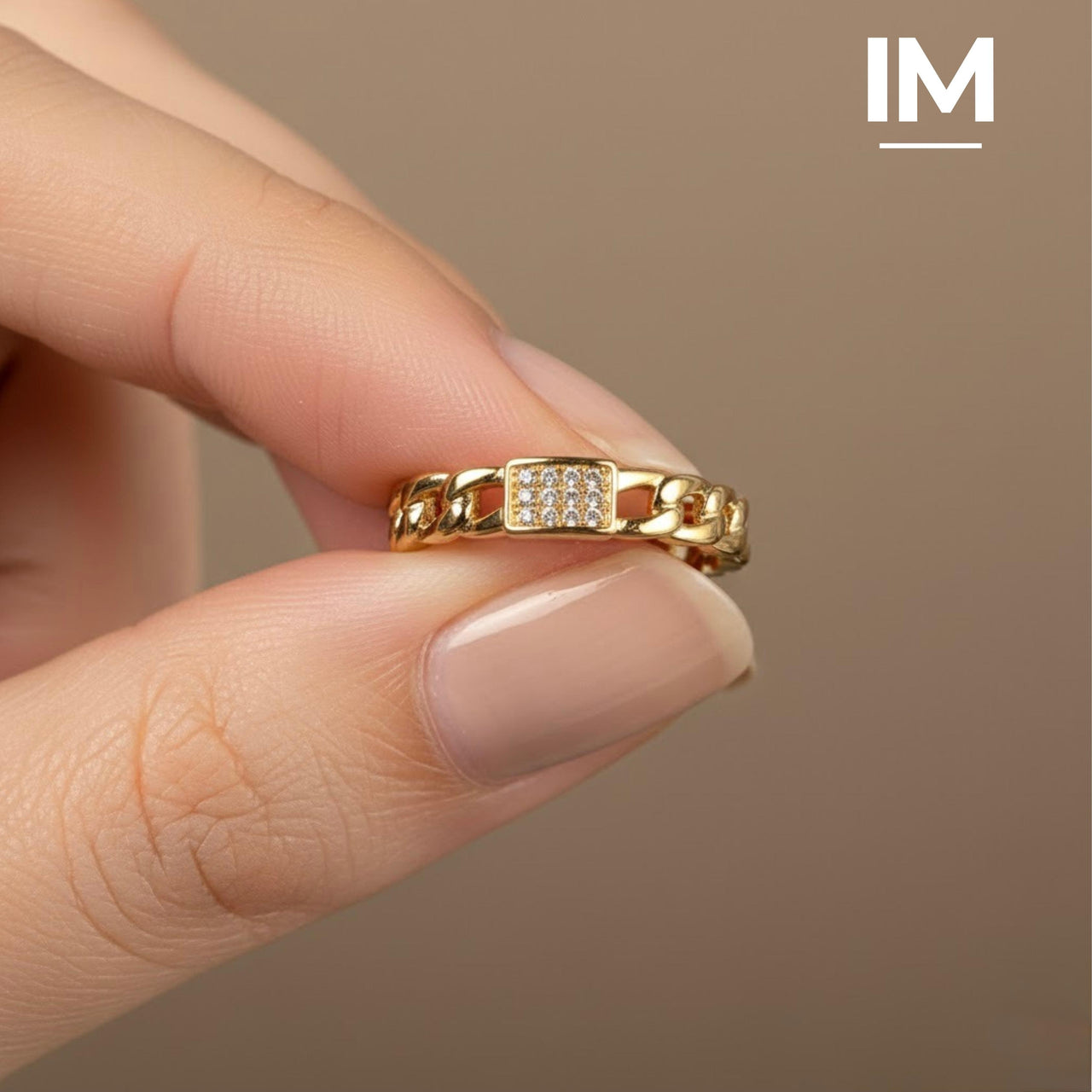 Anillo TIPO CUBANO CON PAVE #01