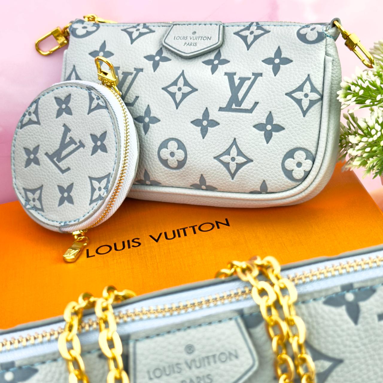 Bolso POCHETE LOUIS VUITTON  - Mujer
