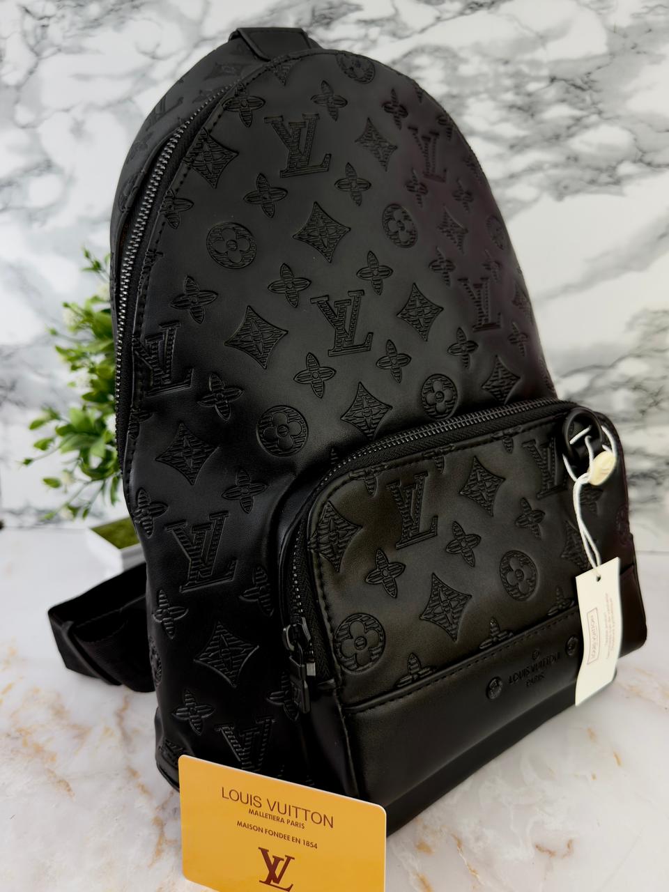 Pechera LOUIS VUITTON Hombre #01
