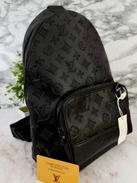 Thumbnail for Pechera LOUIS VUITTON Hombre #01