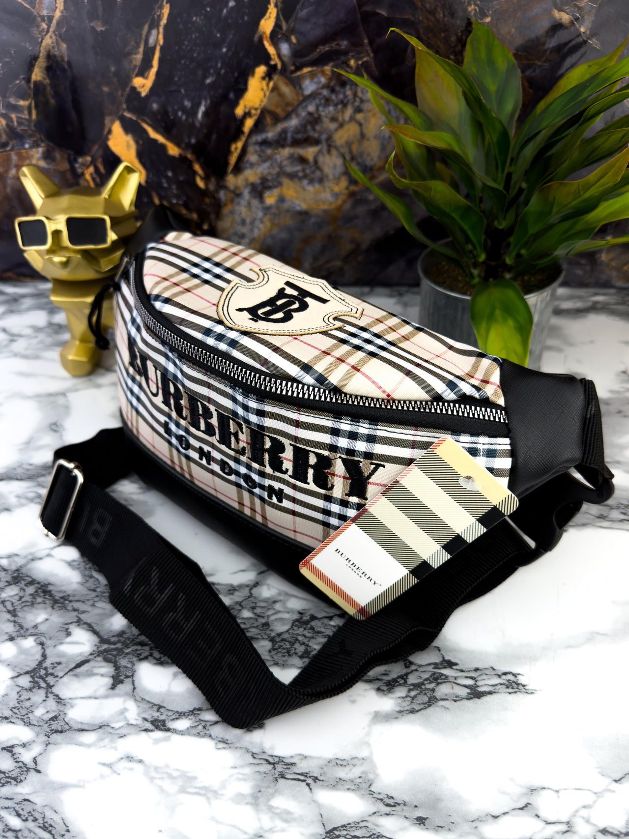 Canguro BURBERRY #1