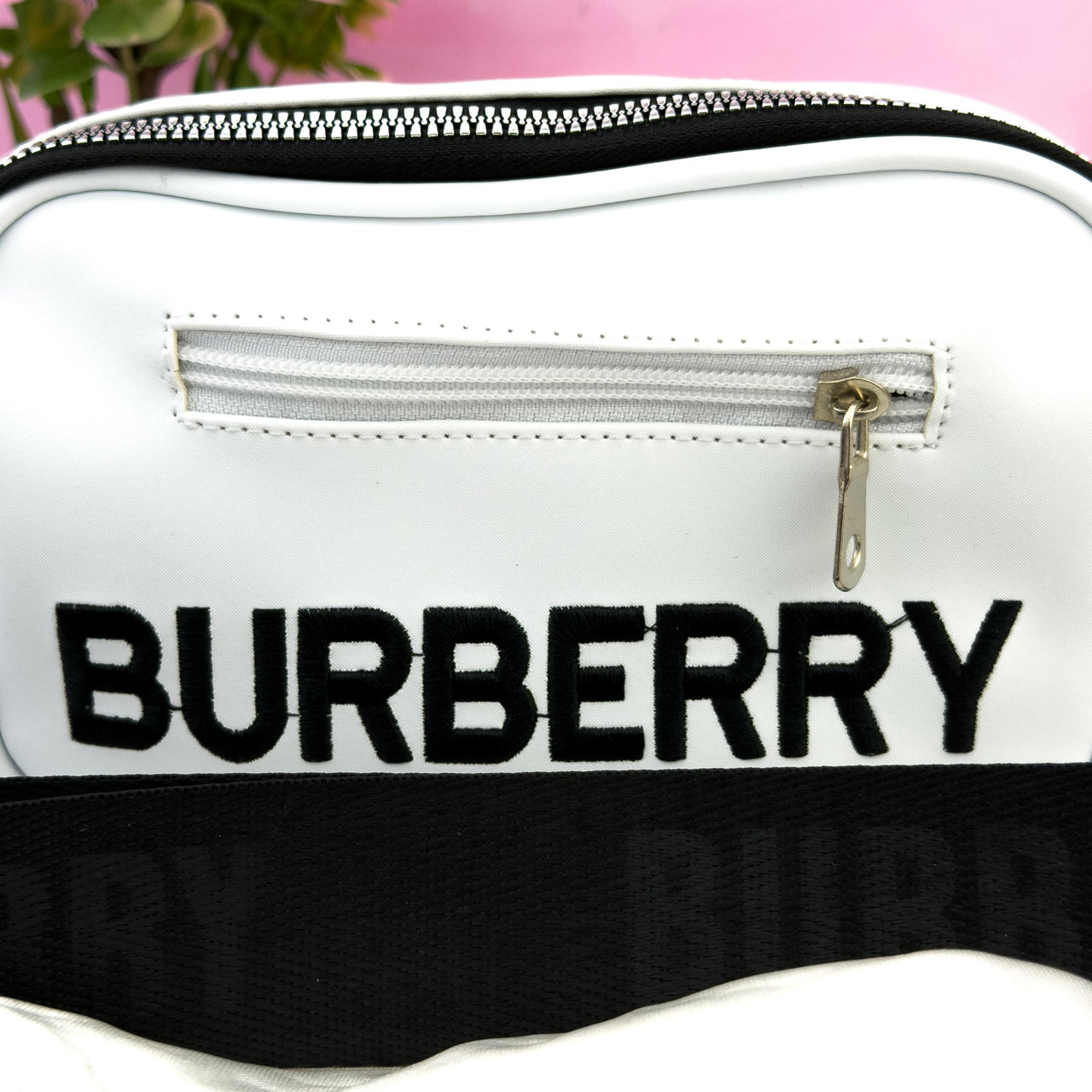 Carriel BORDADO BURBERRY #1
