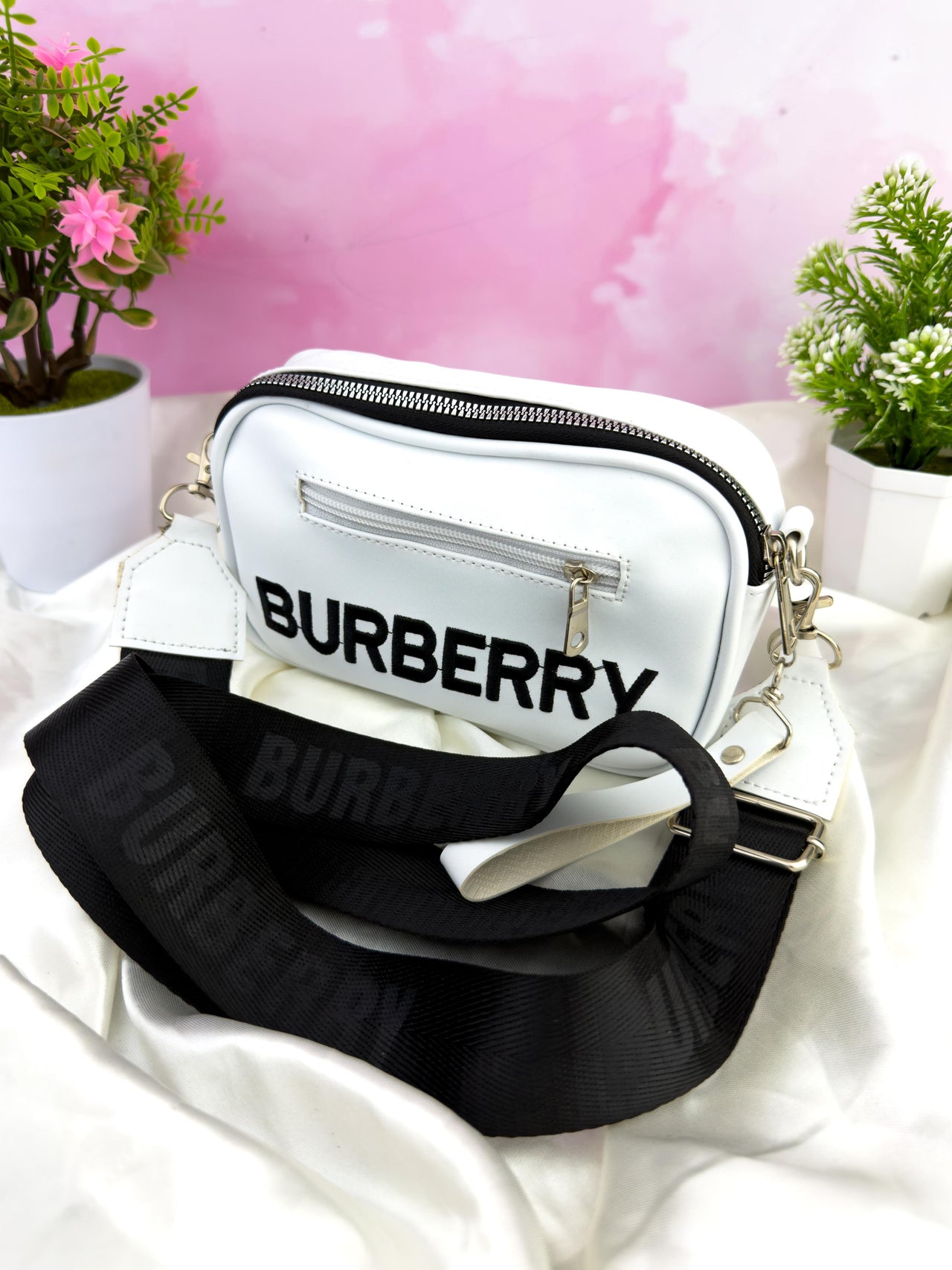 Carriel BORDADO BURBERRY #1