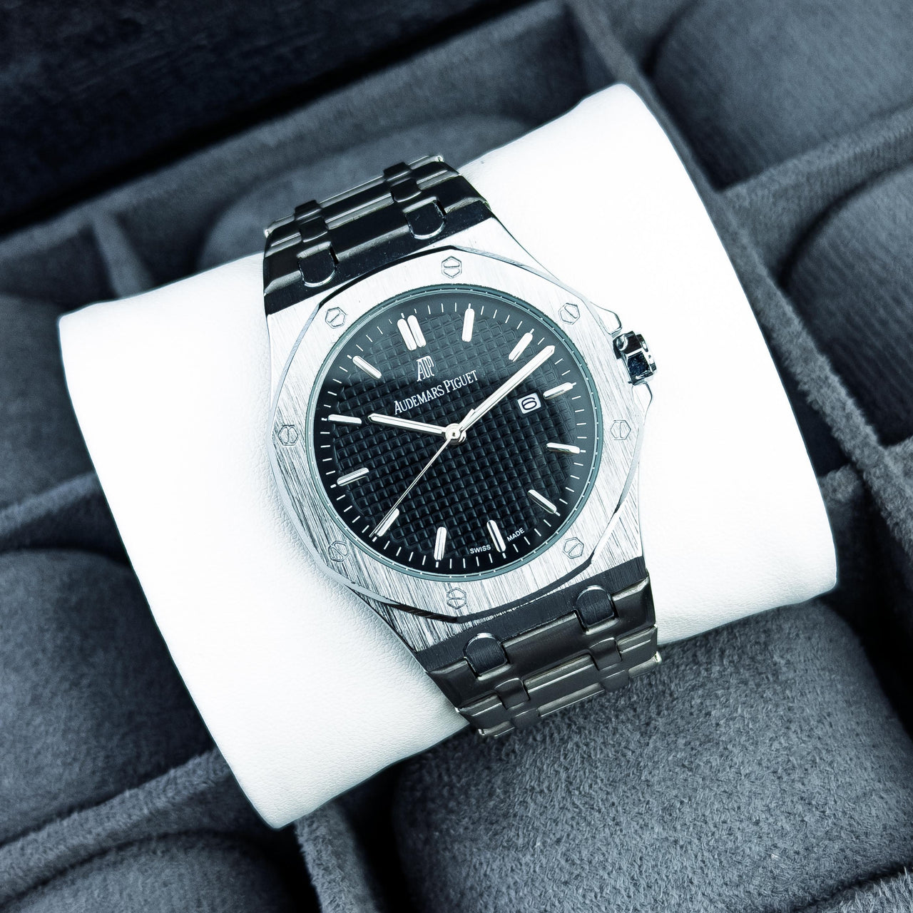 AUDEMARS PIGUET APA01