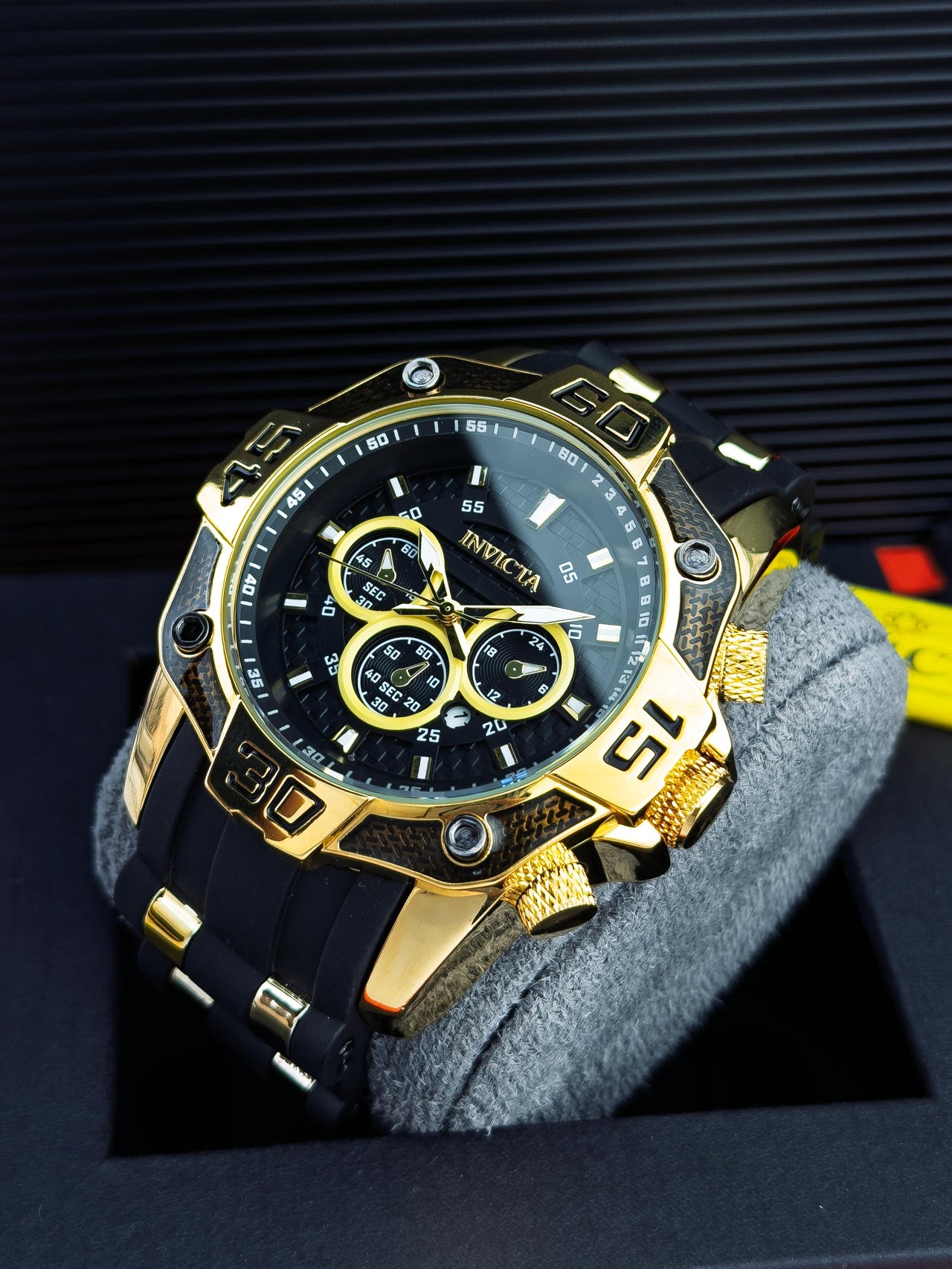 Invicta NAW01
