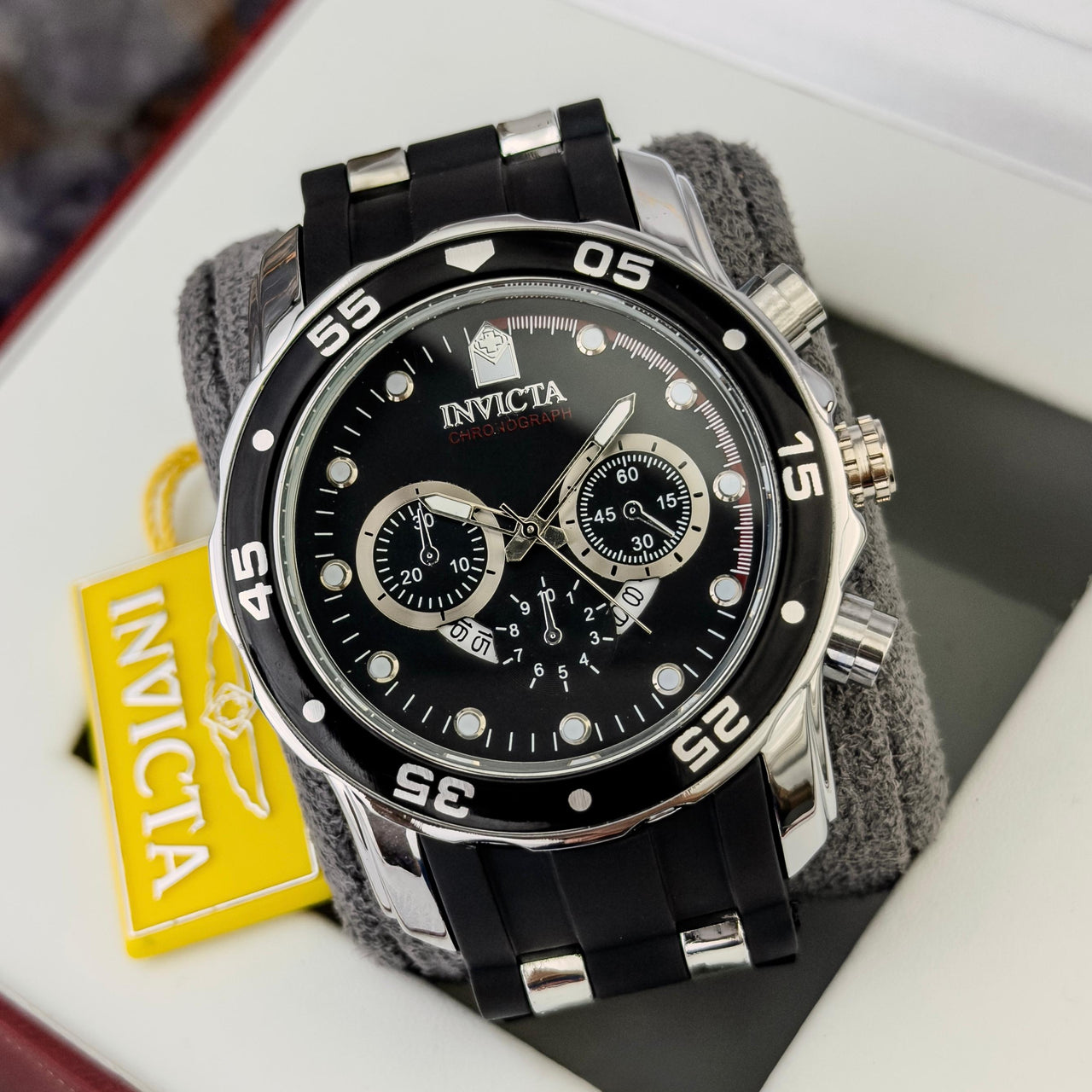 Invicta IT25