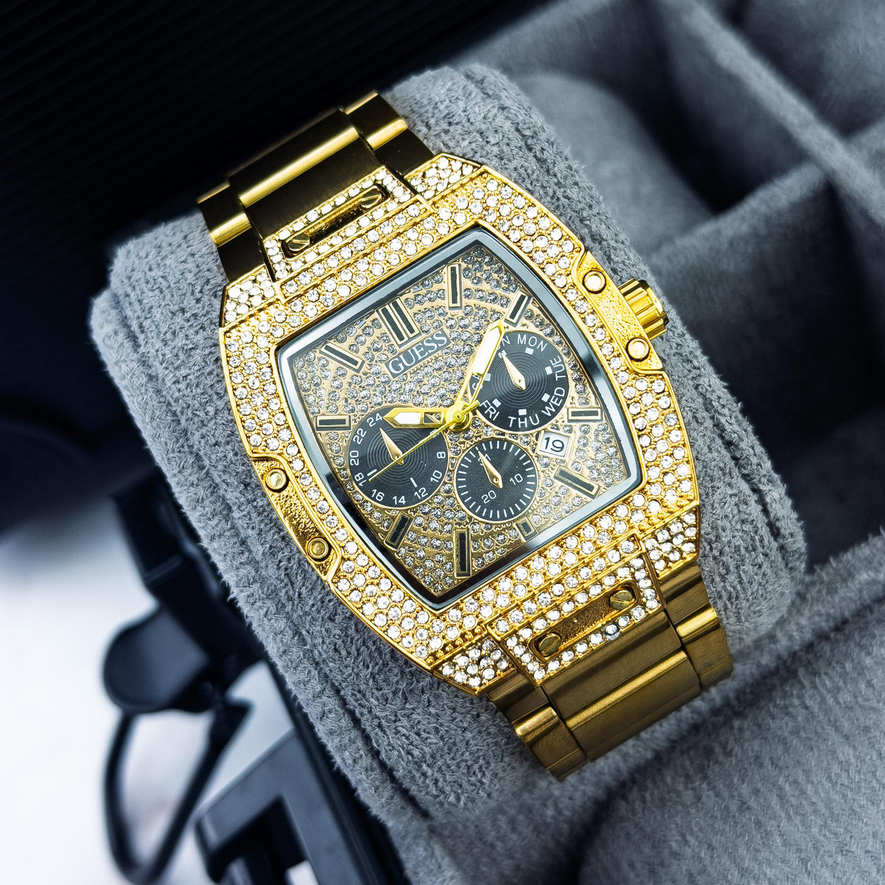 Guess  PIEDRAS GMP105