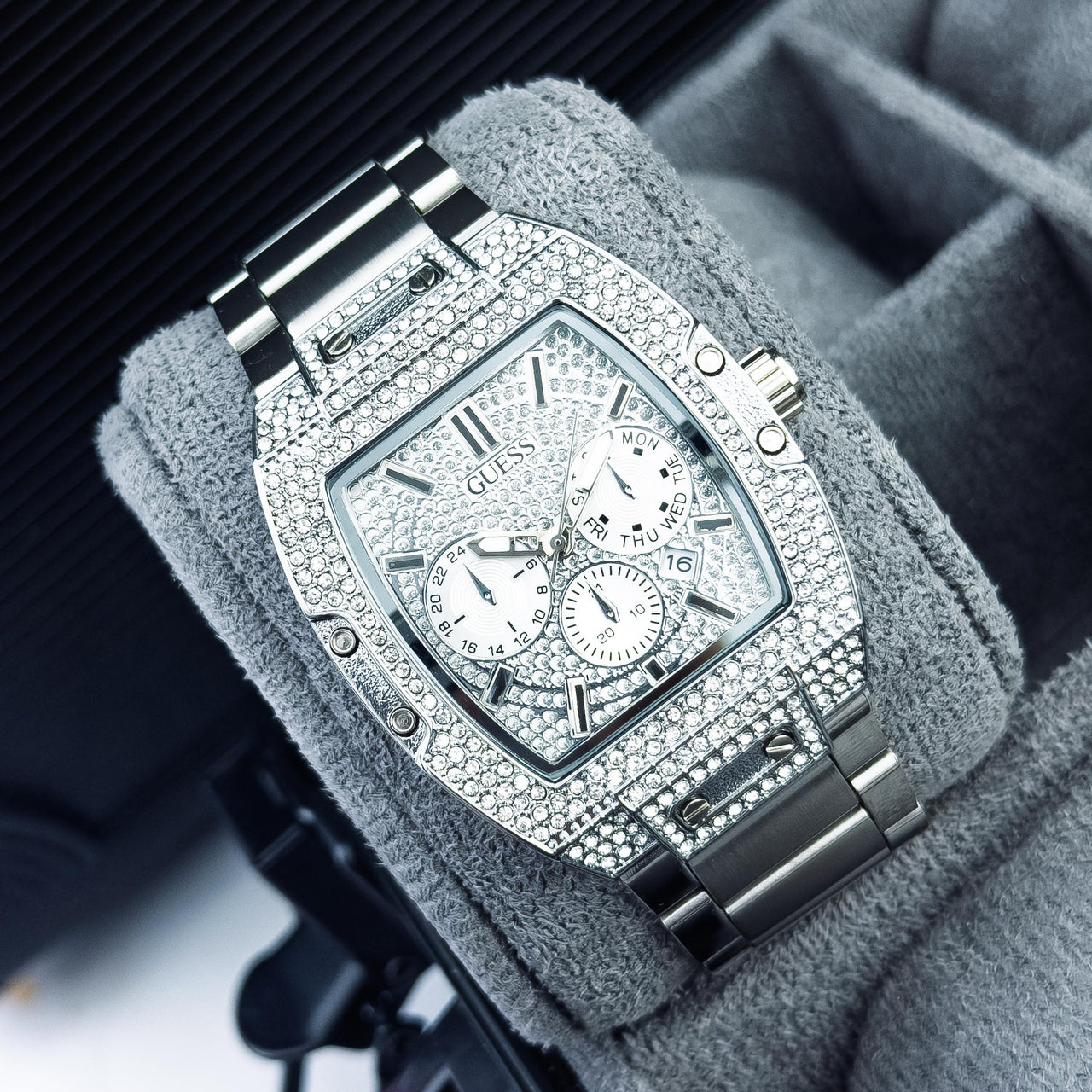 Guess  PIEDRAS GMP101