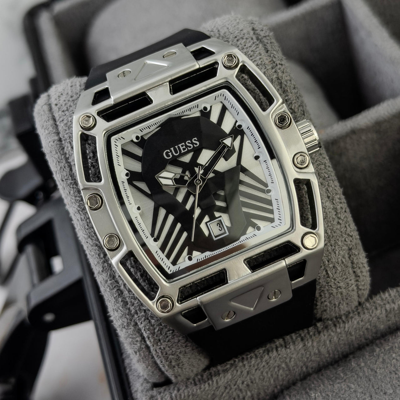 Guess HOMBRE GHC5