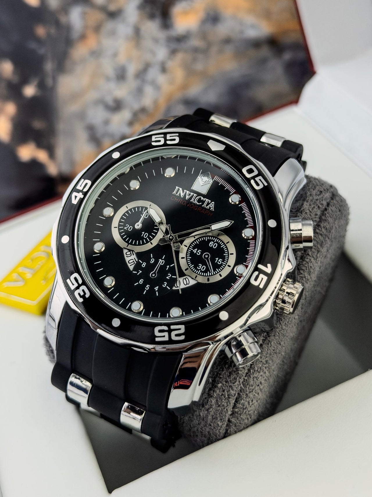 Invicta IT25