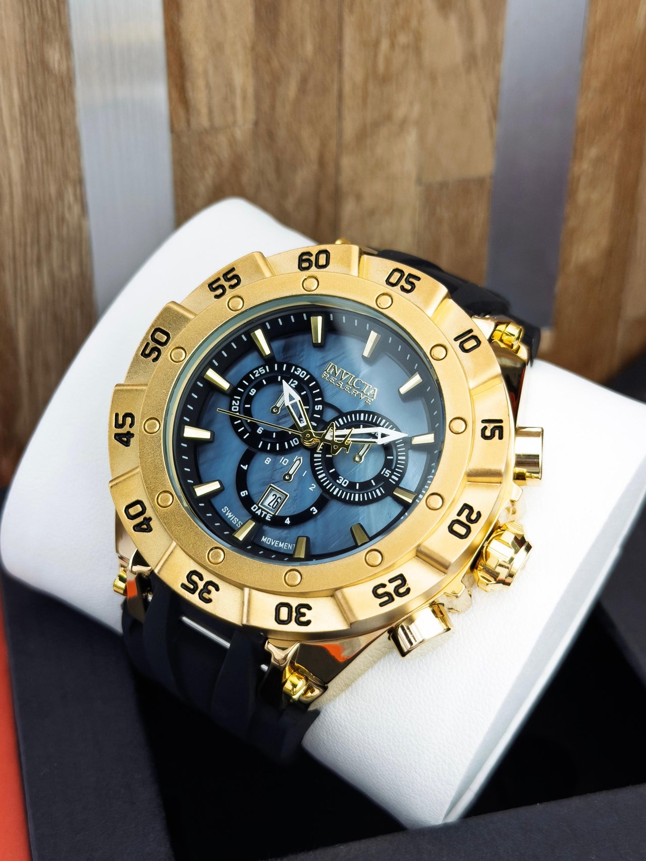 Invicta IVL02
