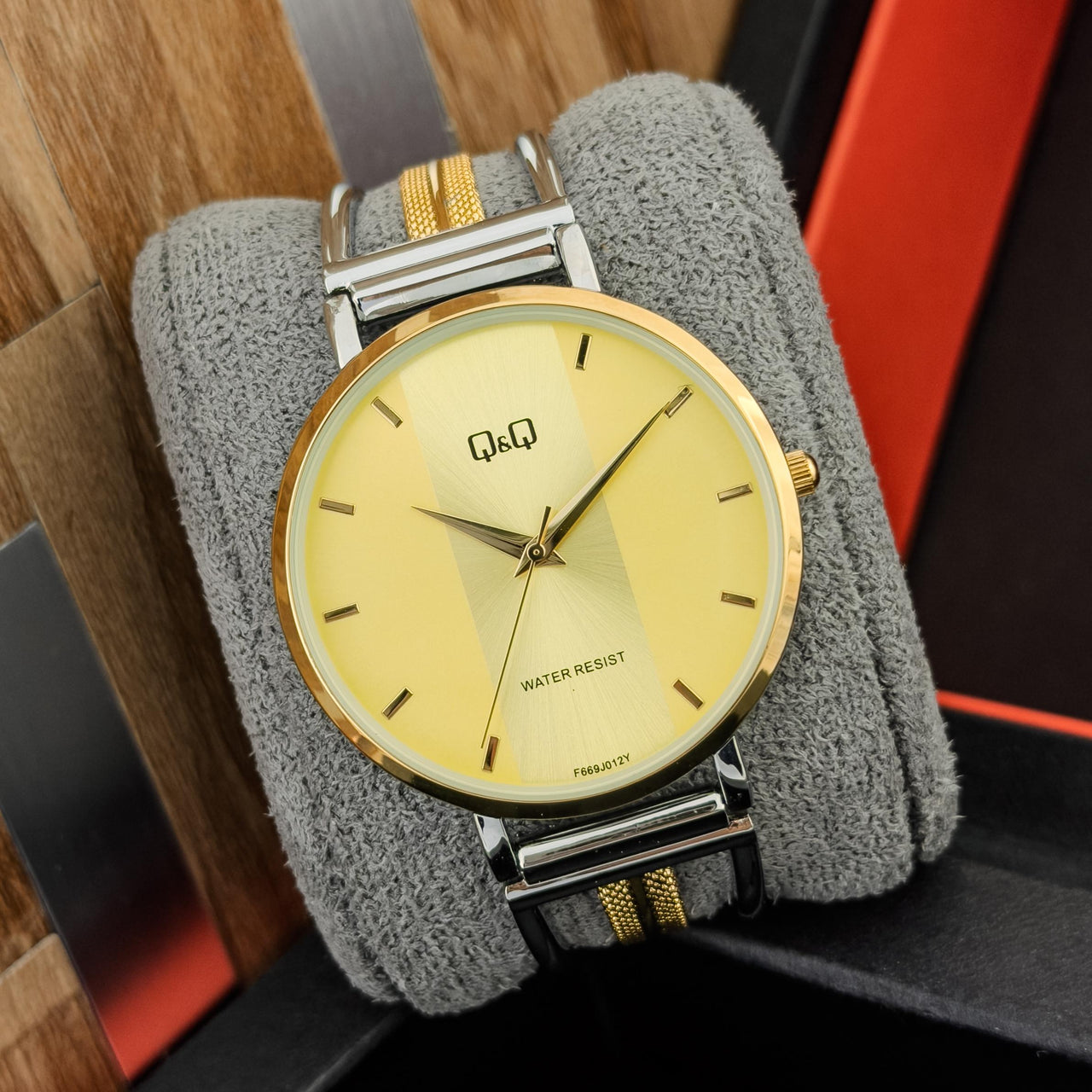 Q&Q - CABALLERO ESC05