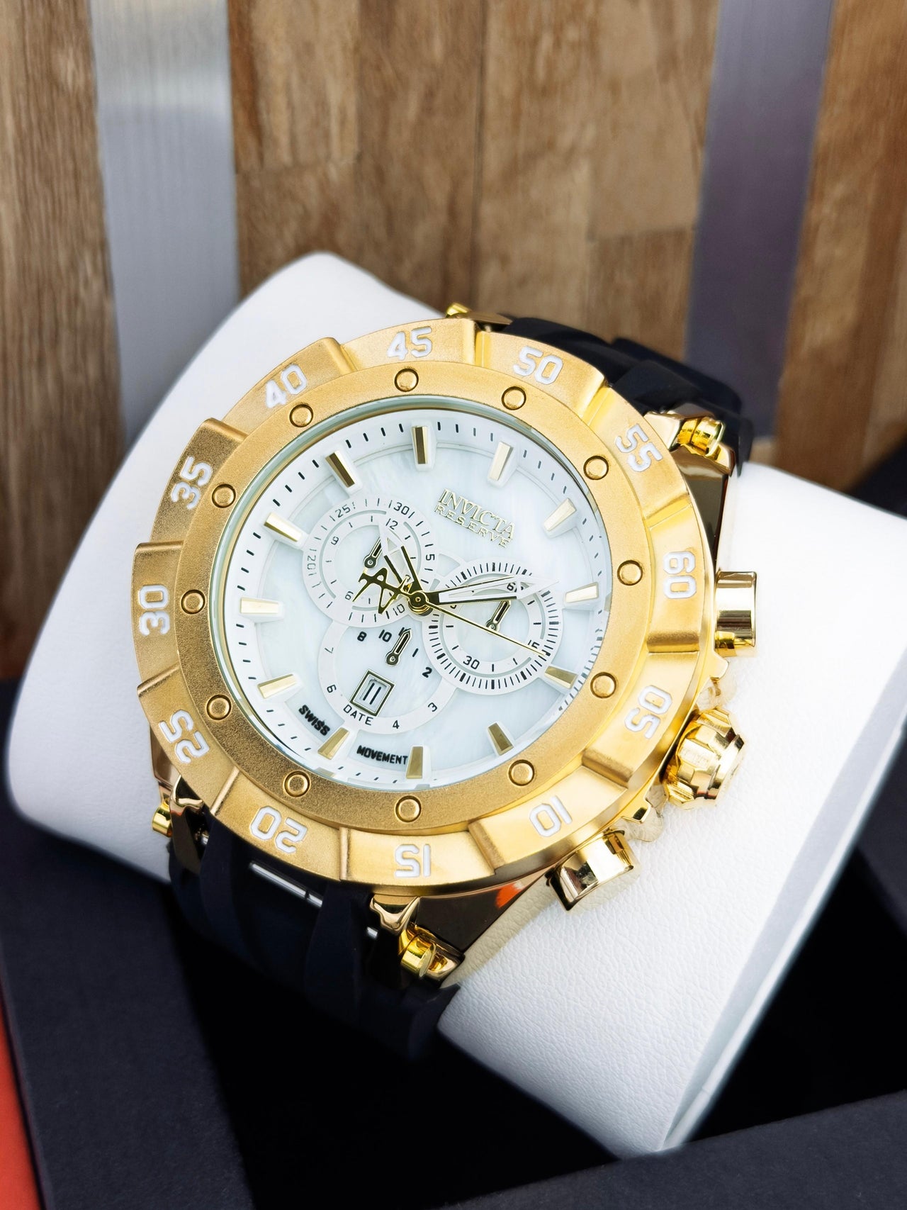 Invicta IVL03