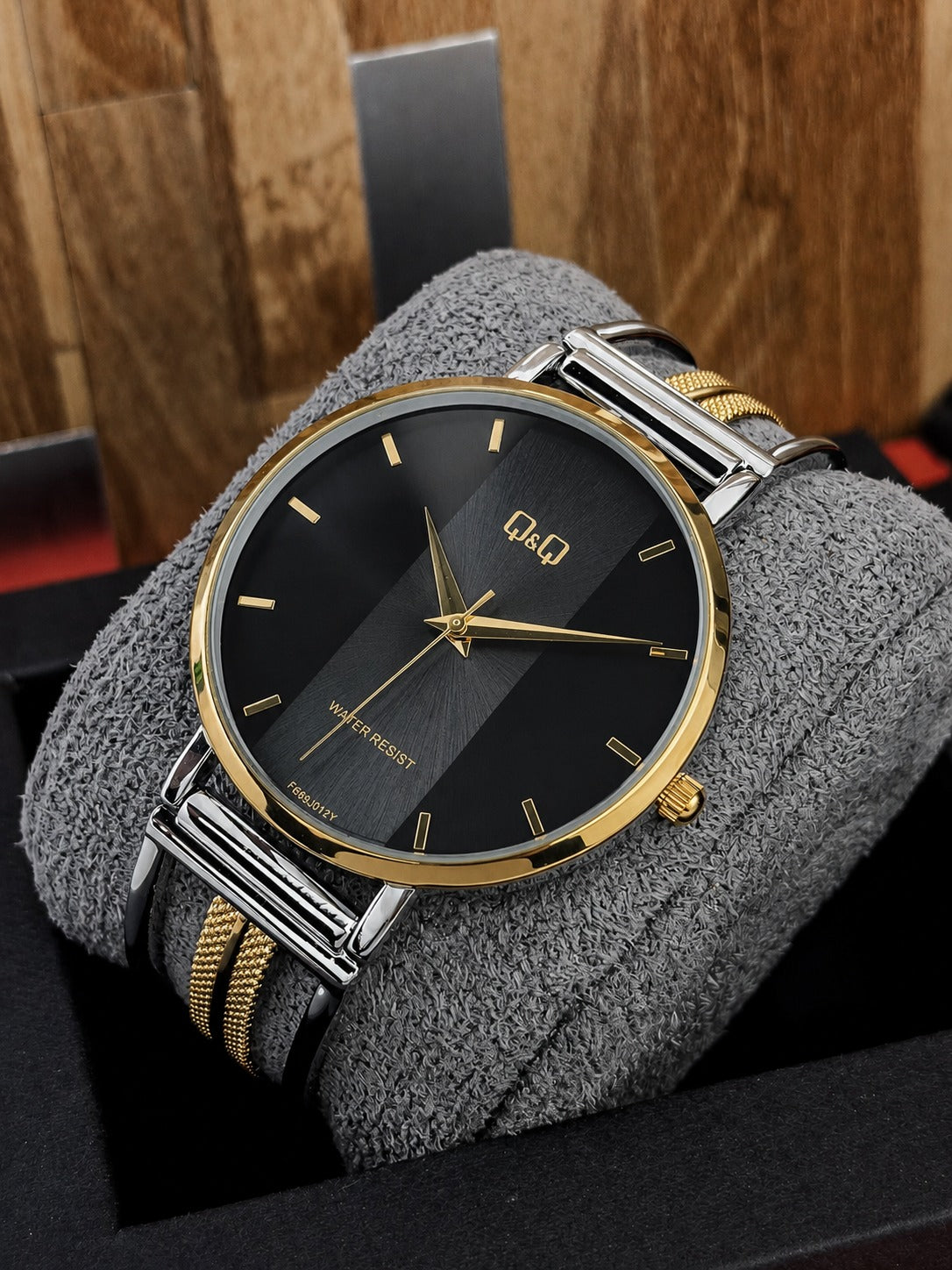 Q&Q - CABALLERO ESC07