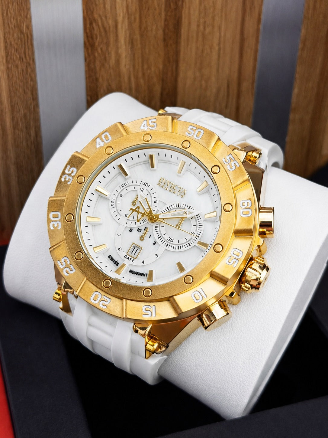 Invicta IVL05